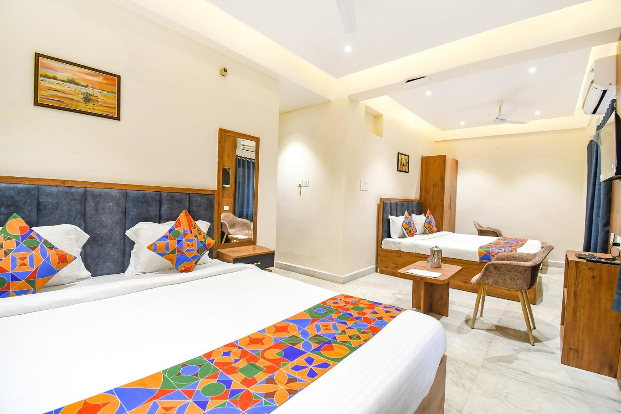Fabhotel Prime The Golden Plaza - Nr Tarapith Temple Exterior foto
