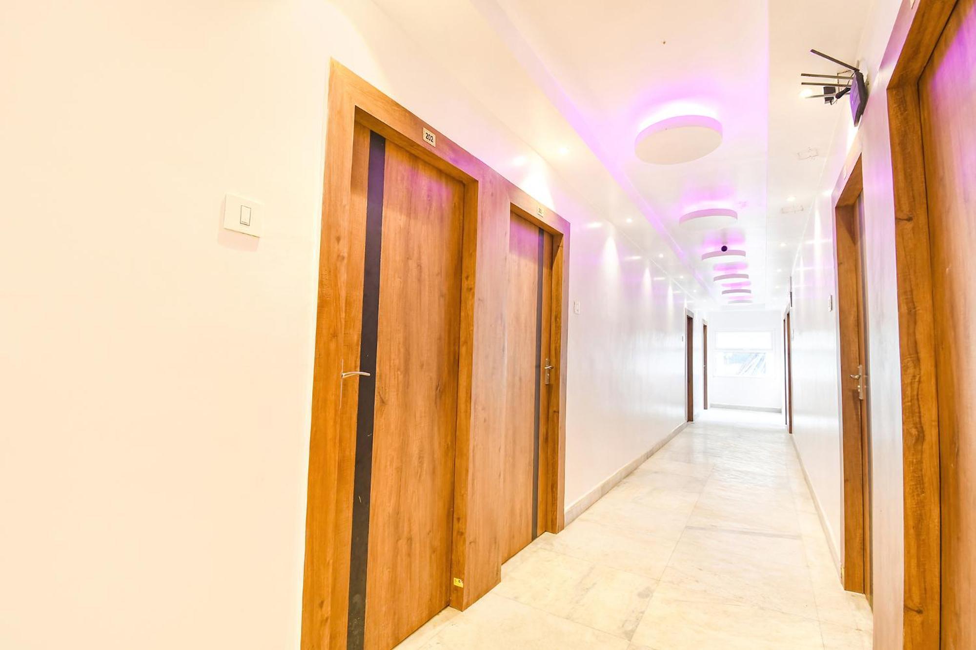 Fabhotel Prime The Golden Plaza - Nr Tarapith Temple Exterior foto